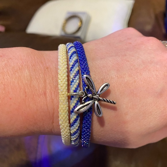 NEW!  Bangle bracelet by Jewelry From the Heart - Picture 5 of 6